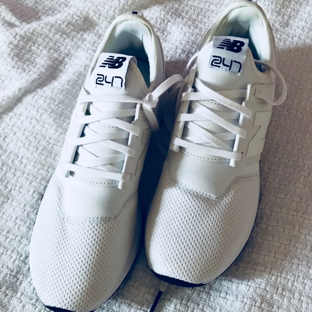 All white Nee Balance Sneakers!